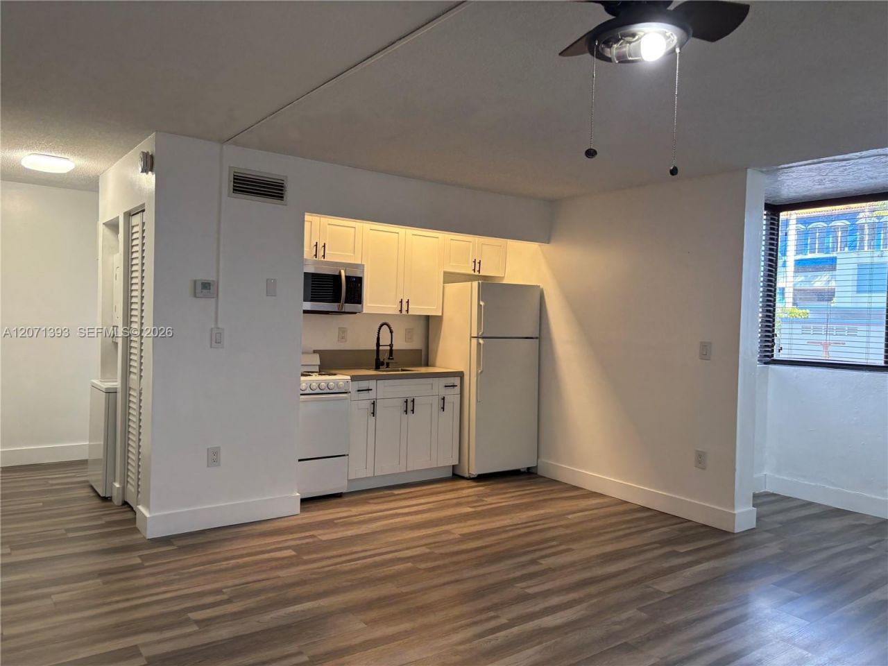5033 NW 7th St, Unit 101, Miami, FL 33126 Photo