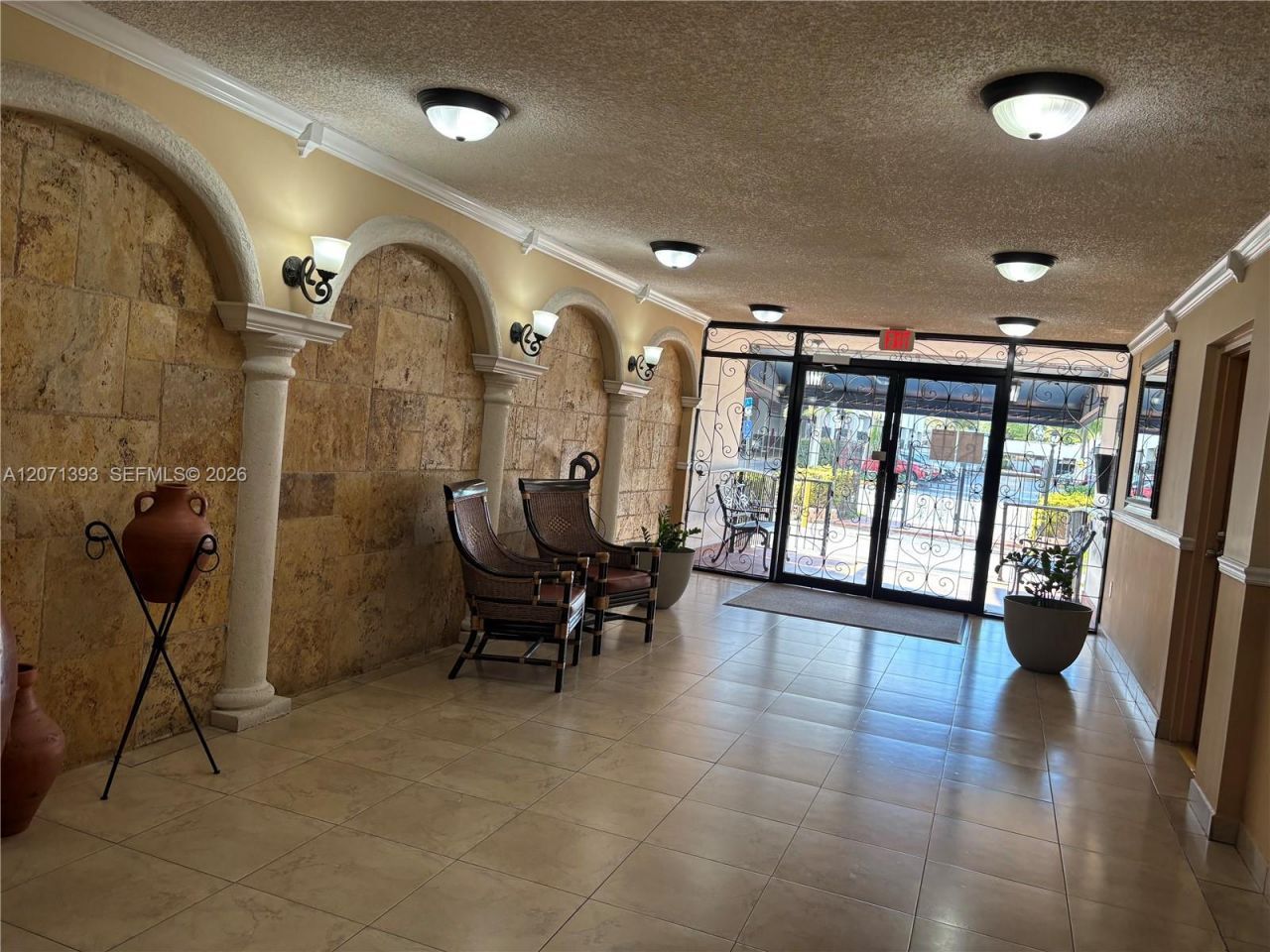 5033 NW 7th St, Unit 101, Miami, FL 33126 Photo