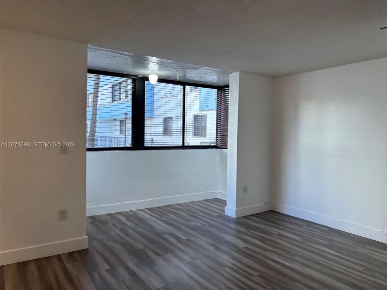 5033 NW 7th St, Unit 101, Miami, FL 33126 Photo
