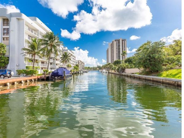 1650 NE 115th St , Unit 403, Miami, FL 33181