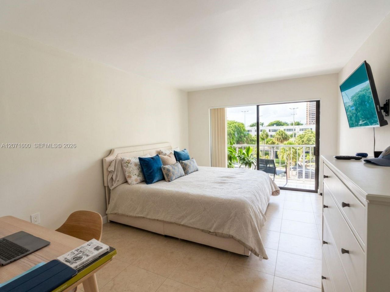 1650 NE 115th St , Unit 403, Miami, FL 33181 Photo