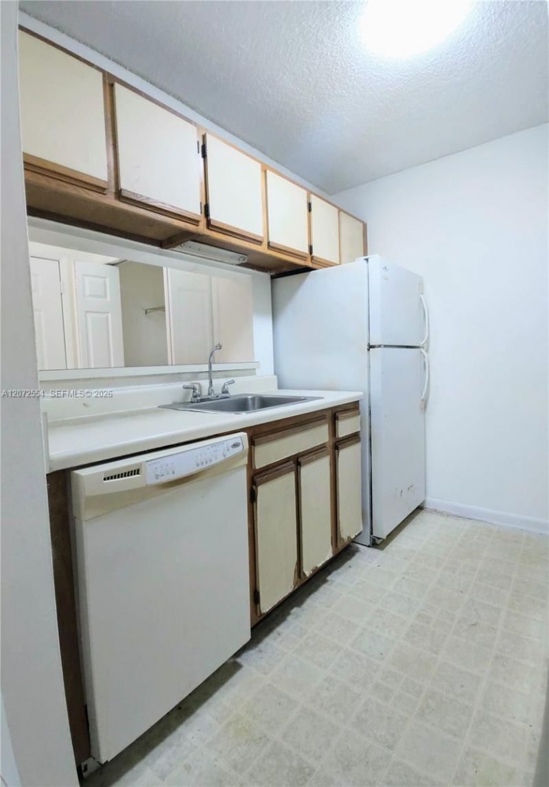 4241 W Mcnab Rd , Unit 27, Pompano Beach, FL 33069 Photo