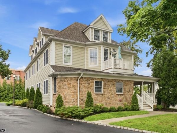 25 Green Village Rd, Madison, NJ 07940