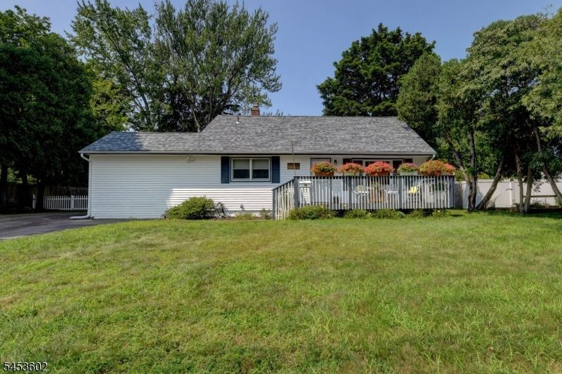 18 Arthur Rd, Lincoln Park, NJ 07035 Main Photo