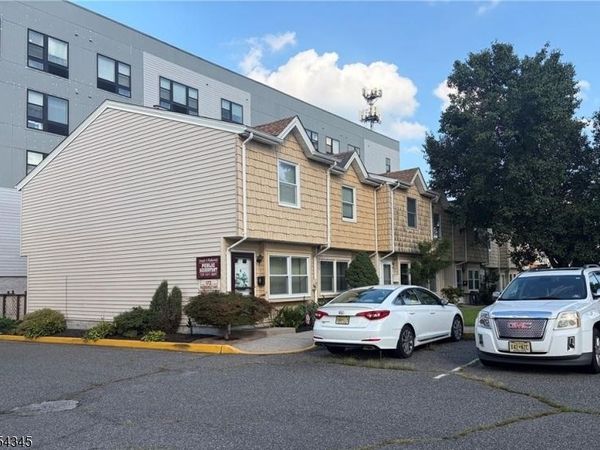 172 Roosevelt Ave F, Carteret, NJ 07008