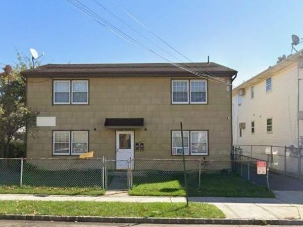 212 Sherman St, Perth Amboy, NJ 08861