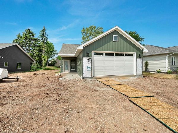 3152 EAST RIVER DRIVE, Green Bay, WI 54301