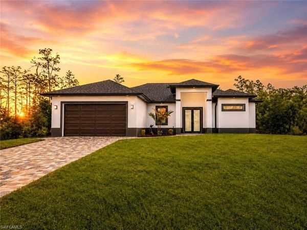 808 Willard AVE , LEHIGH ACRES, FL 33972