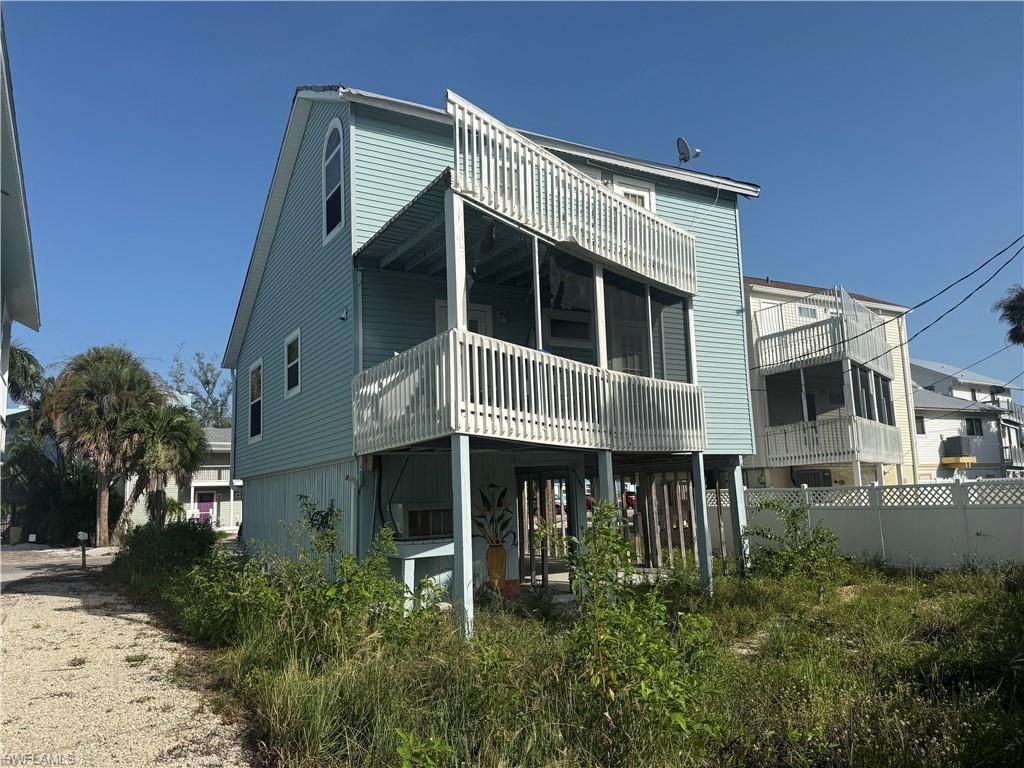 225 Fairweather Ln, Fort Myers Beach, FL 33931 Photo