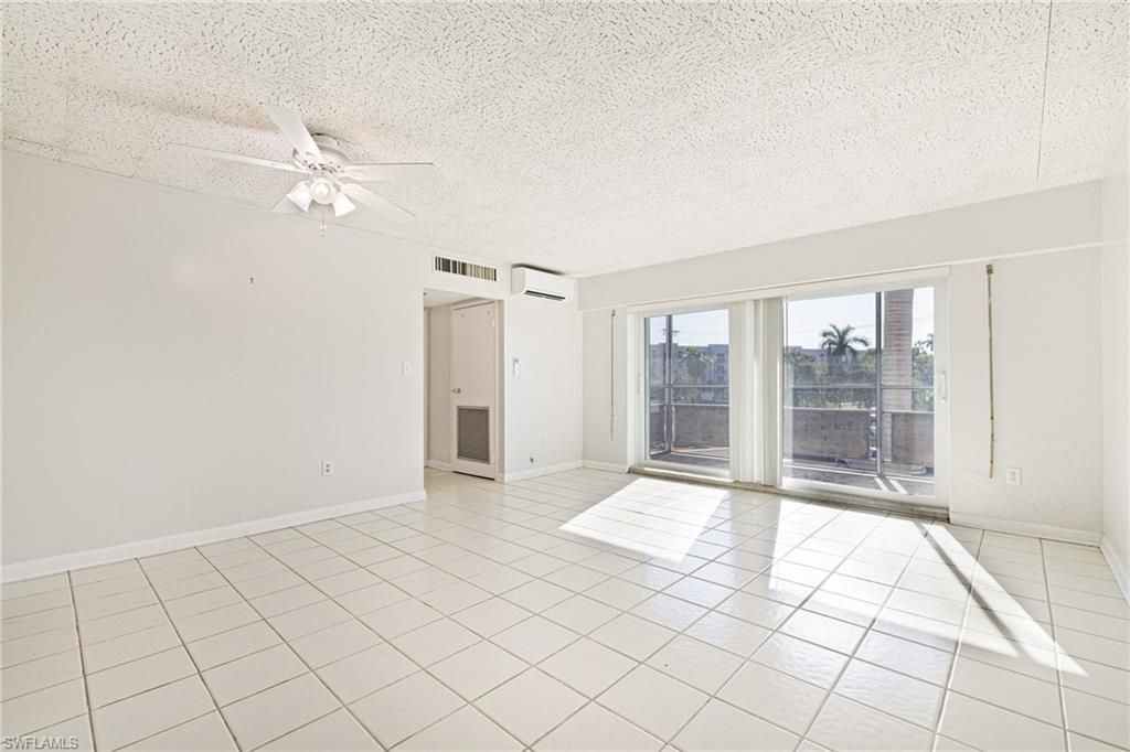 2350 W 1st St , Unit 205, Fort Myers, FL 33901 Photo