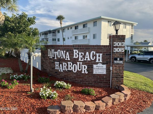 3011 N Halifax Avenue, Unit B-35, Daytona Beach, FL 32118