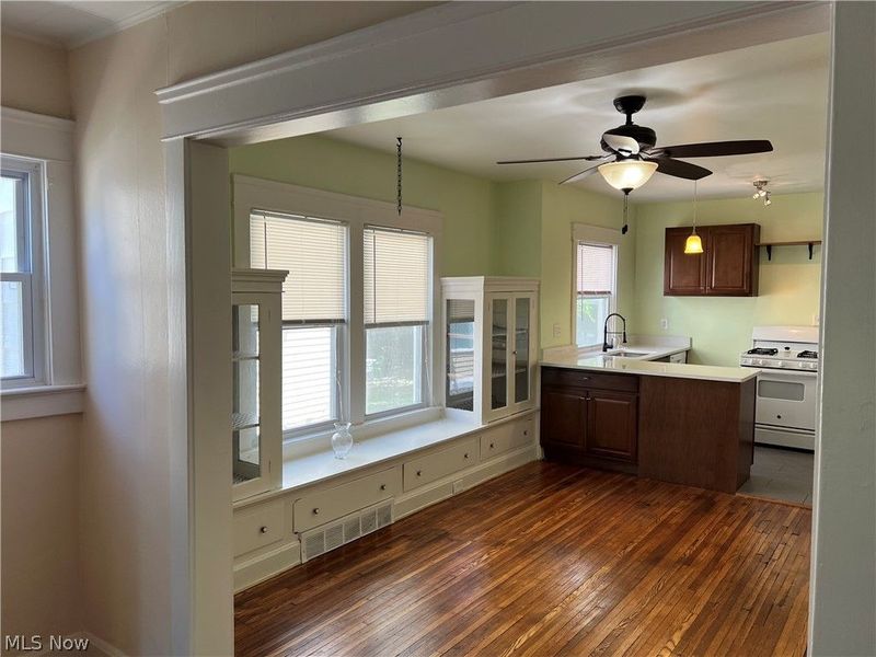 2249 Bellfield Avenue , Cleveland Heights, OH 44106 Photo 13