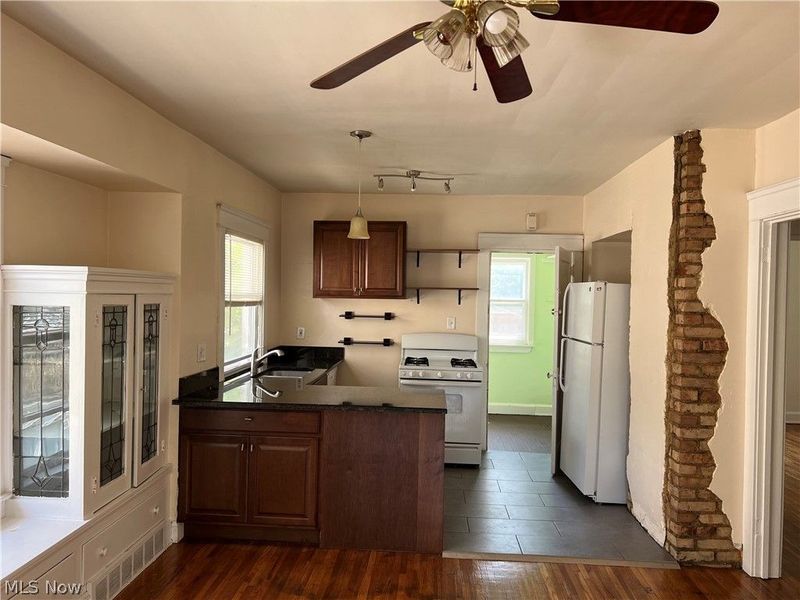 2249 Bellfield Avenue , Cleveland Heights, OH 44106 Photo 29
