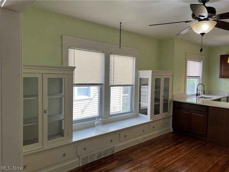2249 Bellfield Avenue , Cleveland Heights, OH 44106 Photo 4