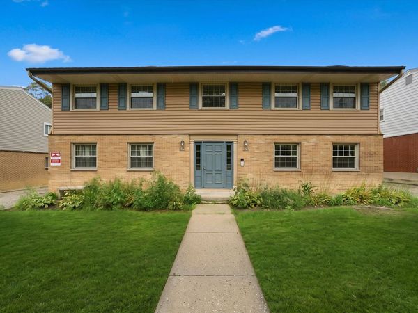 625 Westmoreland Drive , Vernon Hills, IL 60061