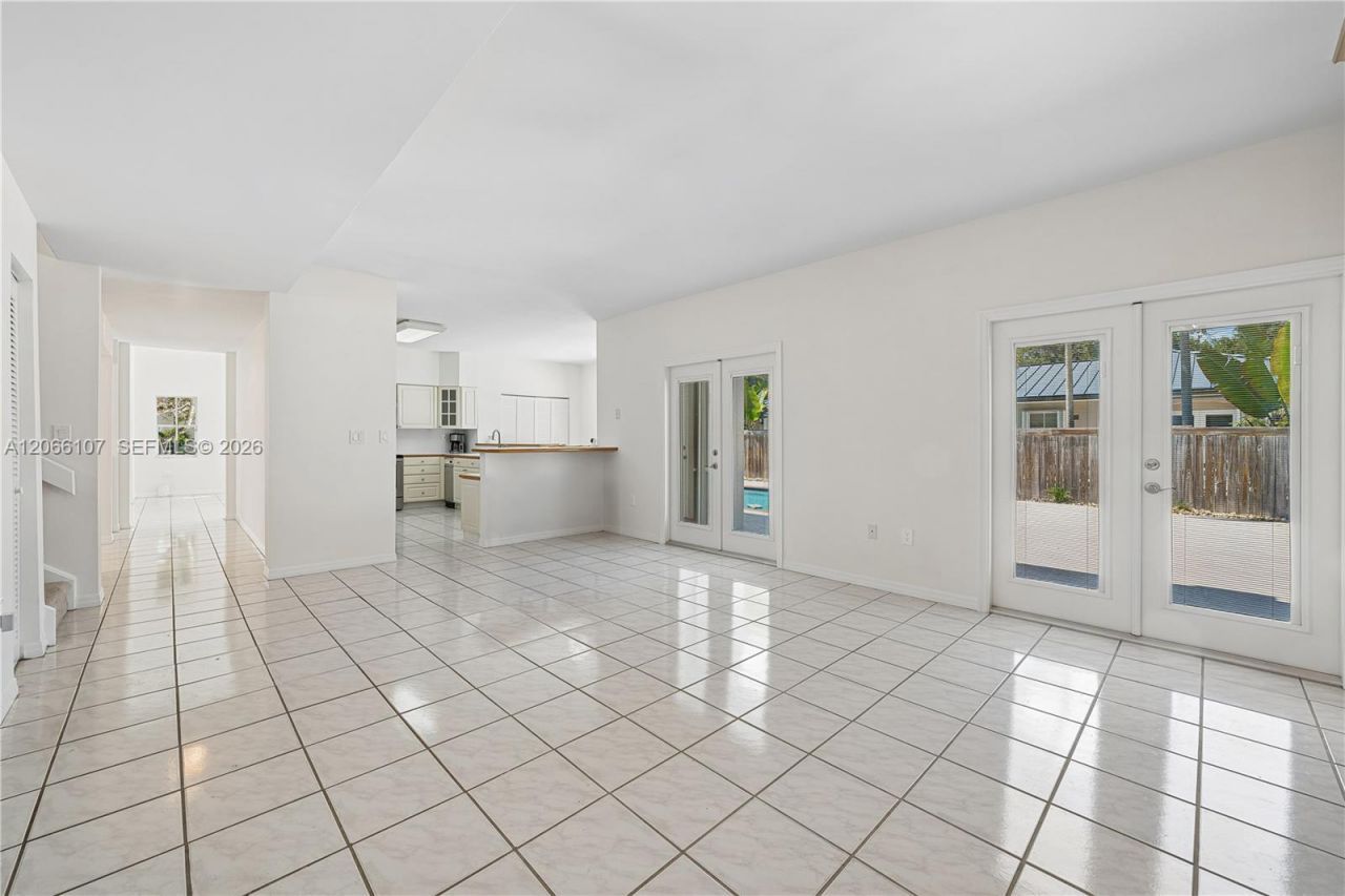 7605 SW 147th St , Palmetto Bay, FL 33158 Photo
