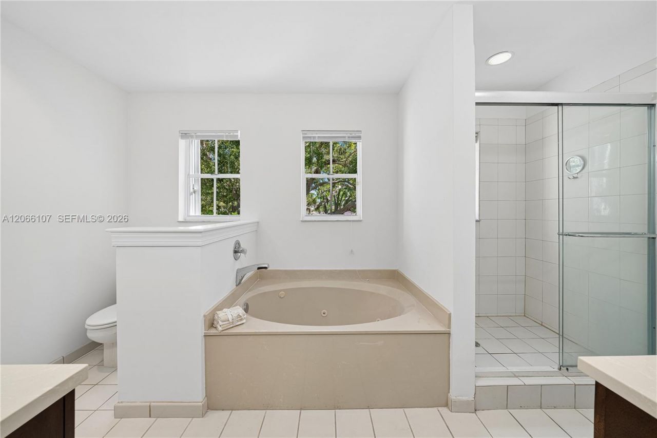 7605 SW 147th St , Palmetto Bay, FL 33158 Photo