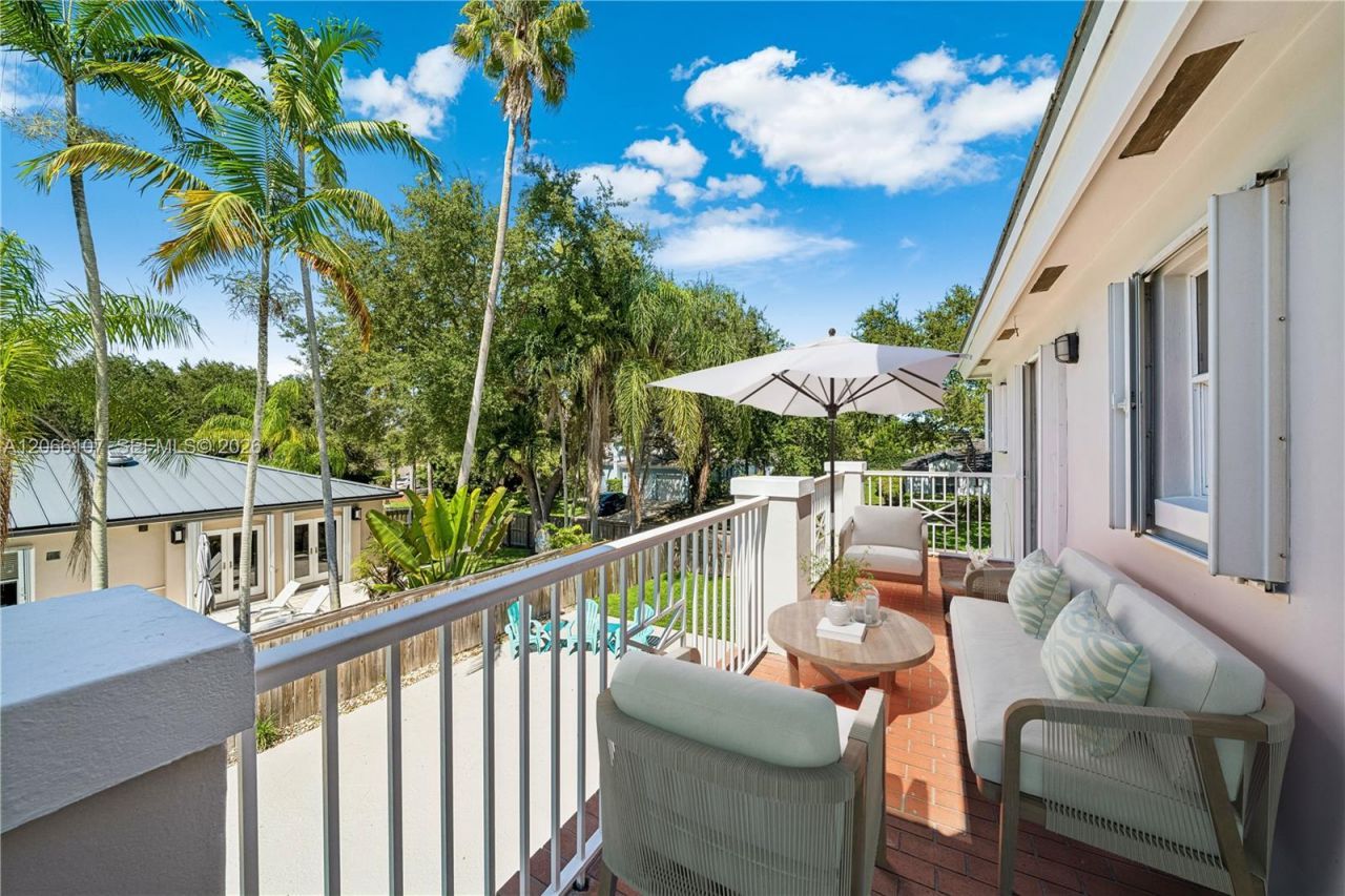 7605 SW 147th St , Palmetto Bay, FL 33158 Photo