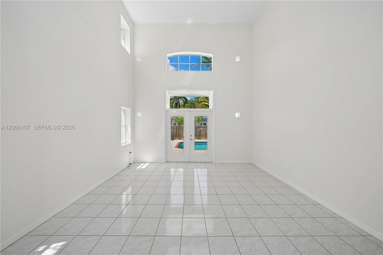 7605 SW 147th St, Palmetto Bay, FL 33158 Photo