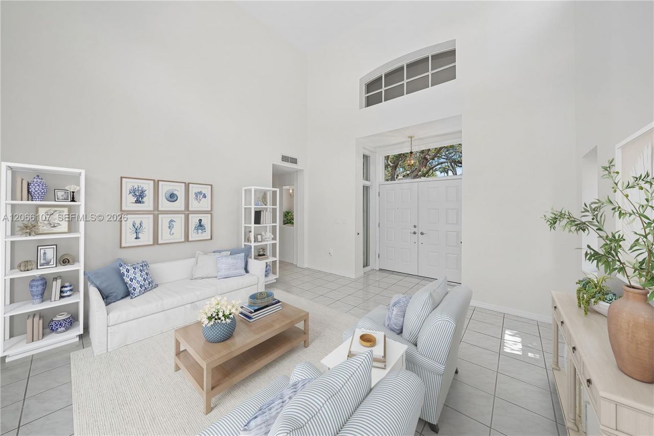7605 SW 147th St , Palmetto Bay, FL 33158 Photo