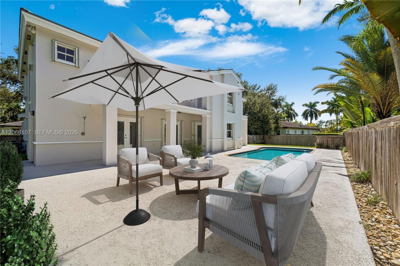 7605 SW 147th St , Palmetto Bay, FL 33158 Photo