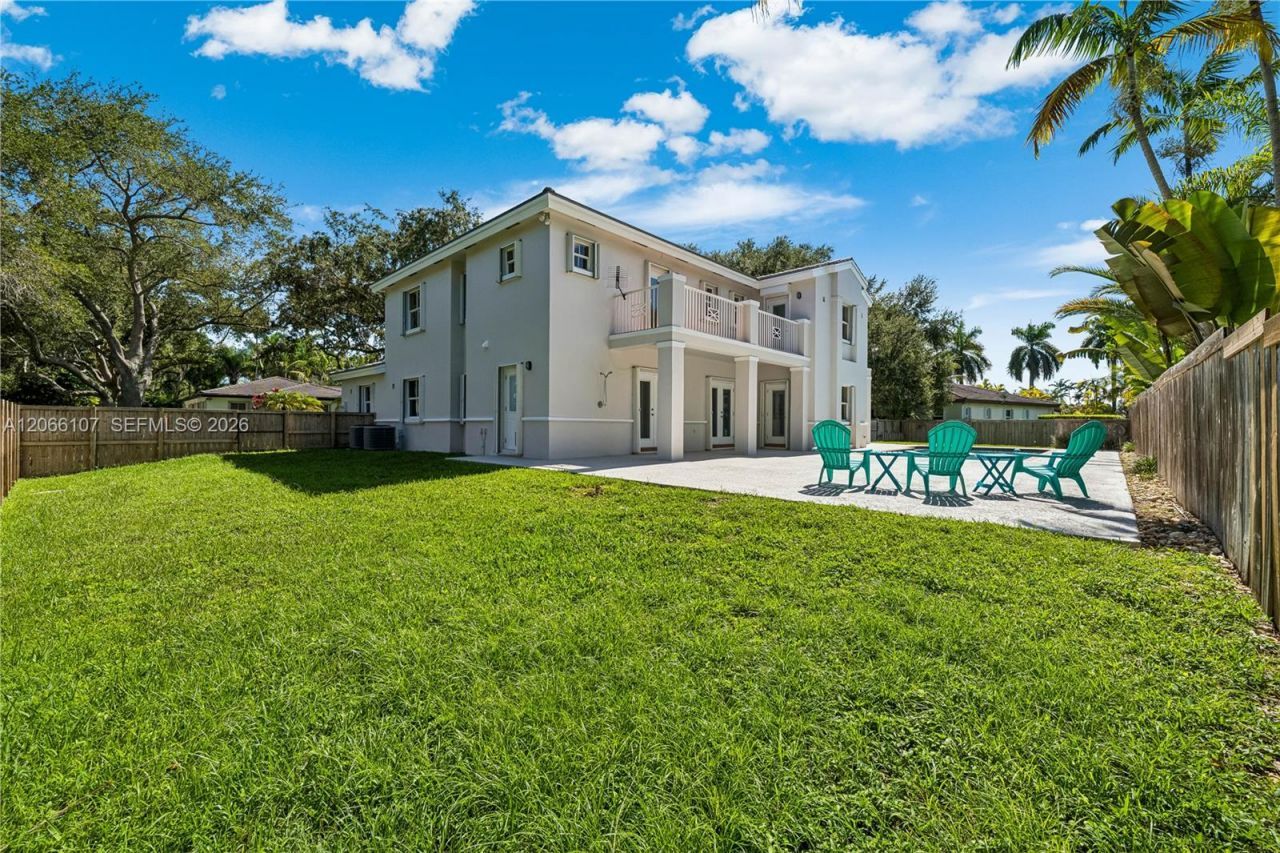 7605 SW 147th St , Palmetto Bay, FL 33158 Photo