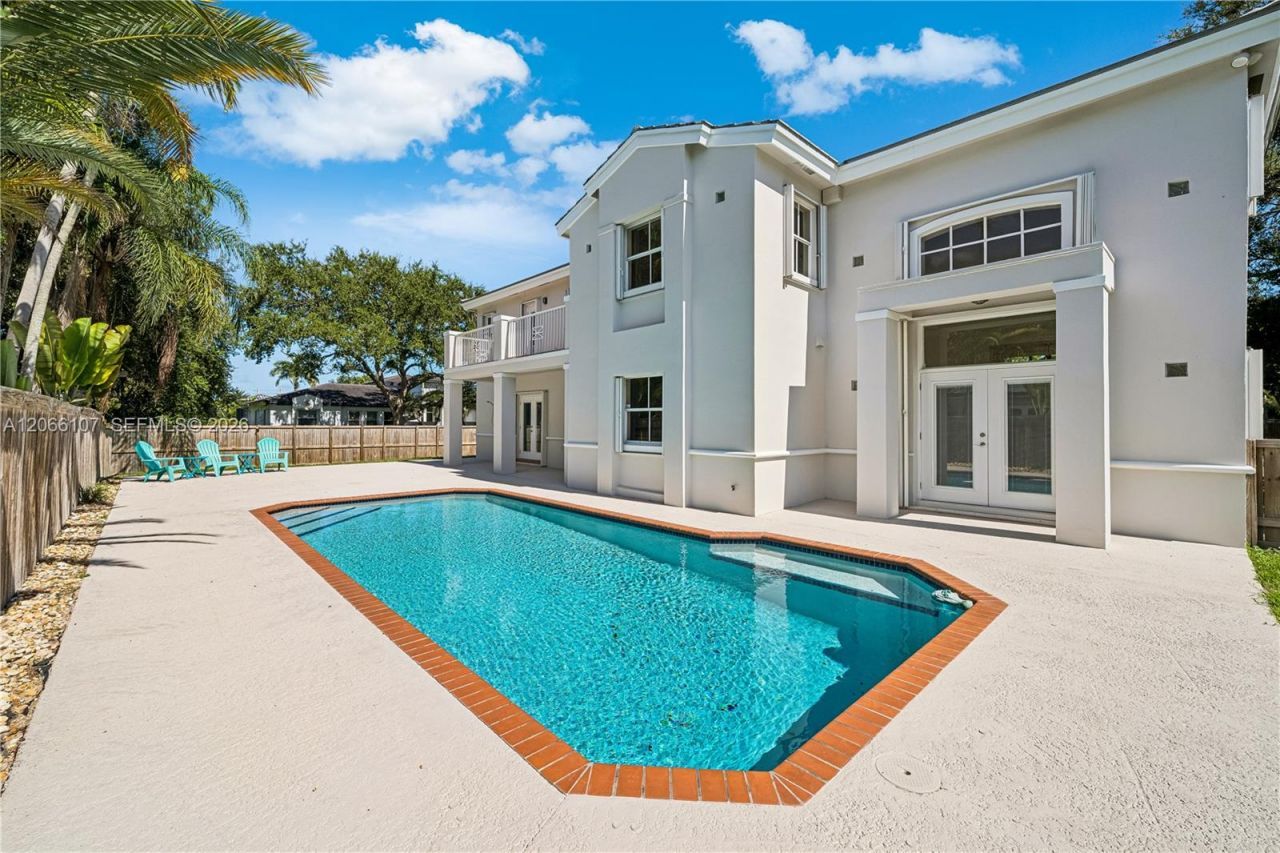 7605 SW 147th St , Palmetto Bay, FL 33158 Photo