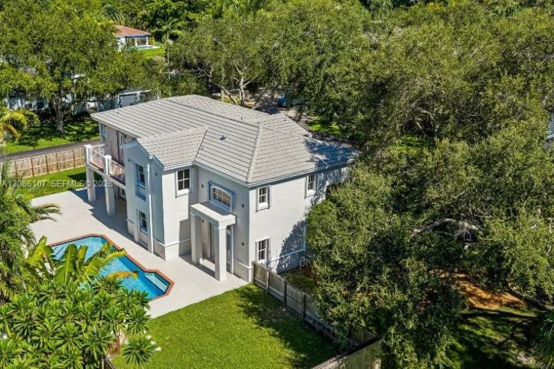 7605 SW 147th St , Palmetto Bay, FL 33158 Photo