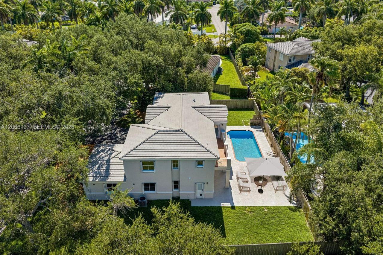 7605 SW 147th St , Palmetto Bay, FL 33158 Photo