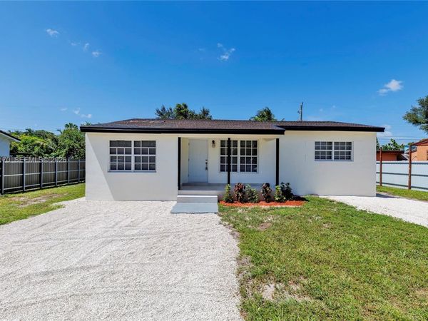 1325 NW 113th Ter , Miami, FL 33167