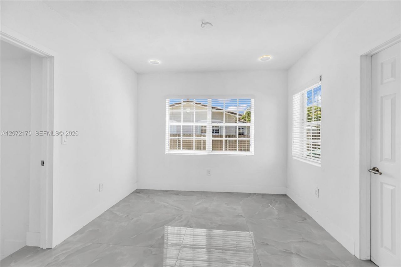 1325 NW 113th Ter , Miami, FL 33167 Photo
