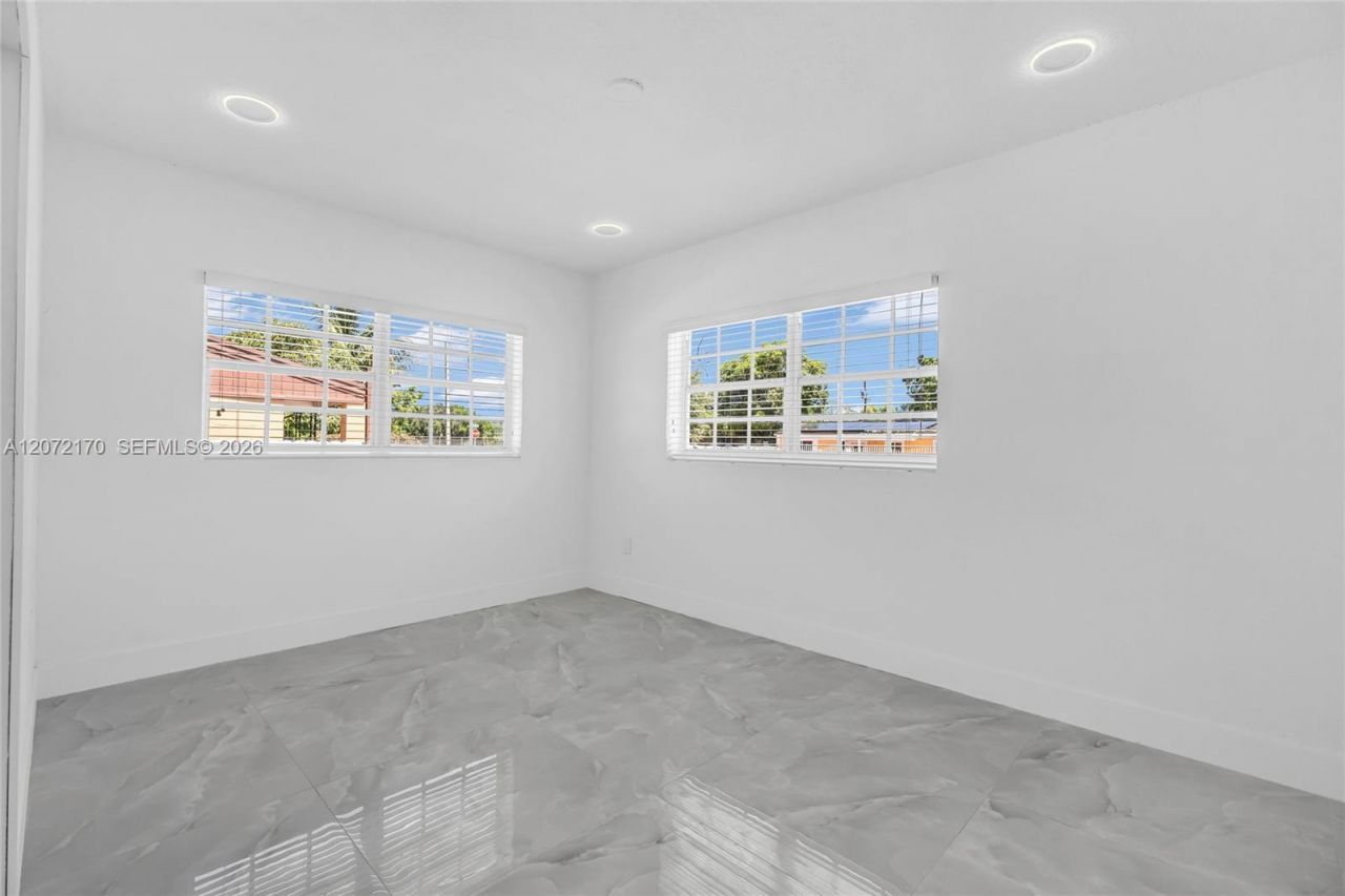 1325 NW 113th Ter , Miami, FL 33167 Photo