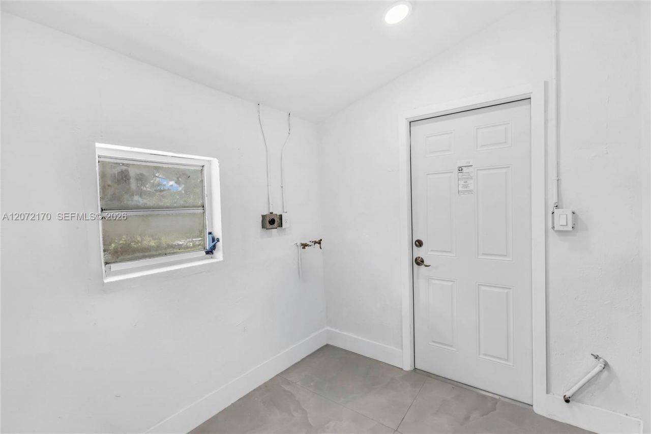 1325 NW 113th Ter , Miami, FL 33167 Photo