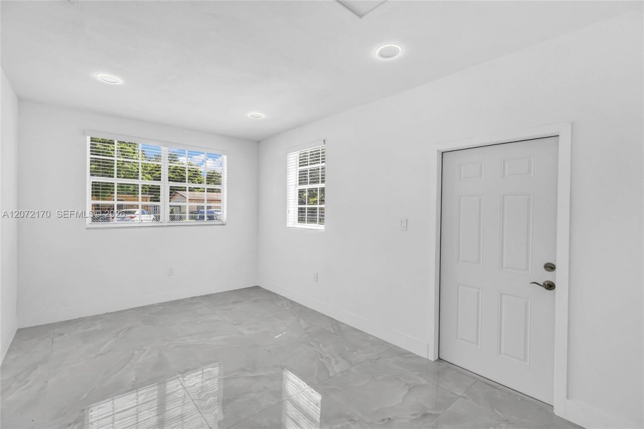 1325 NW 113th Ter , Miami, FL 33167 Photo
