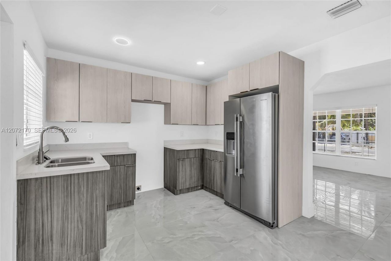1325 NW 113th Ter , Miami, FL 33167 Photo