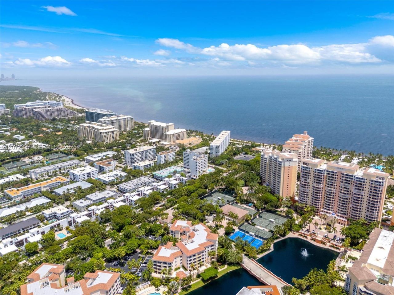 715 Crandon Blvd , Unit PH-5, Key Biscayne, FL 33149 Photo