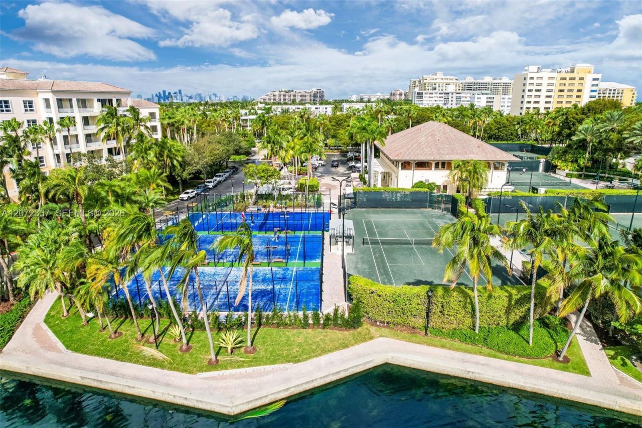 715 Crandon Blvd , Unit PH-5, Key Biscayne, FL 33149 Photo