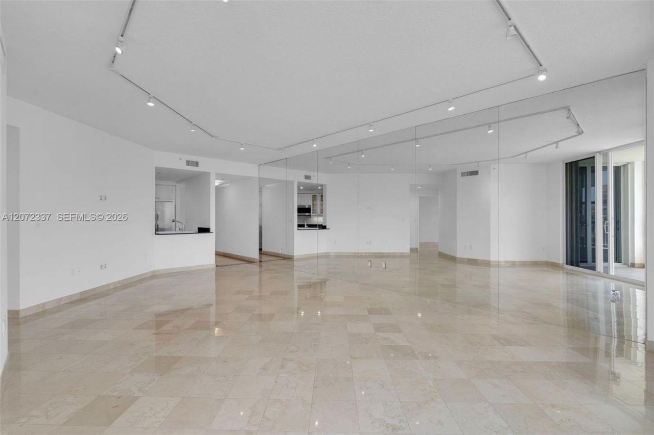 715 Crandon Blvd , Unit PH-5, Key Biscayne, FL 33149 Photo