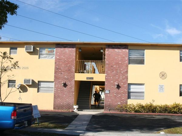 12905 Arch Creek Rd , Unit 8, North Miami, FL 33161