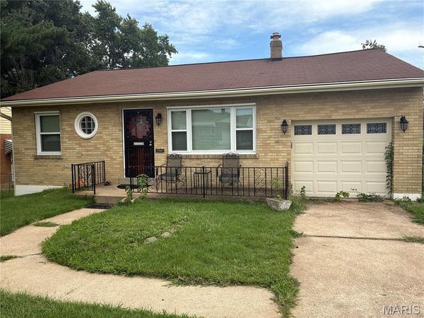 9224 Catalina Drive , Jennings, MO 63136