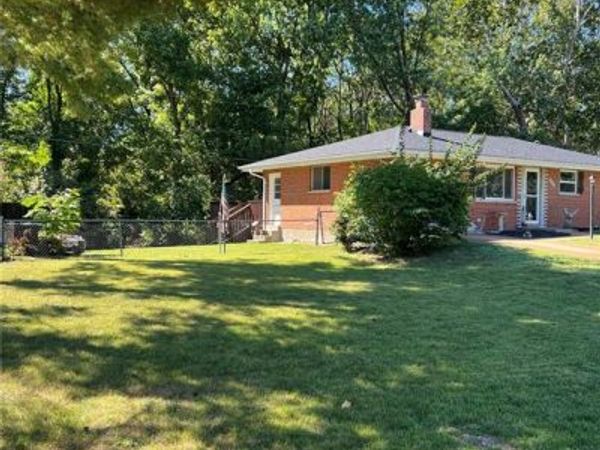 4120 Rain Ridge Drive, St Louis, MO 63125