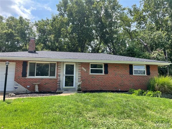 4120 Rain Ridge Drive, St Louis, MO 63125