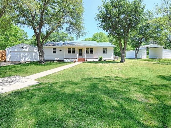 120 Janice Lane, Mabank, TX 75156