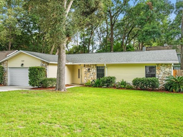 7227 SW 22 PLACE , GAINESVILLE, FL 32607