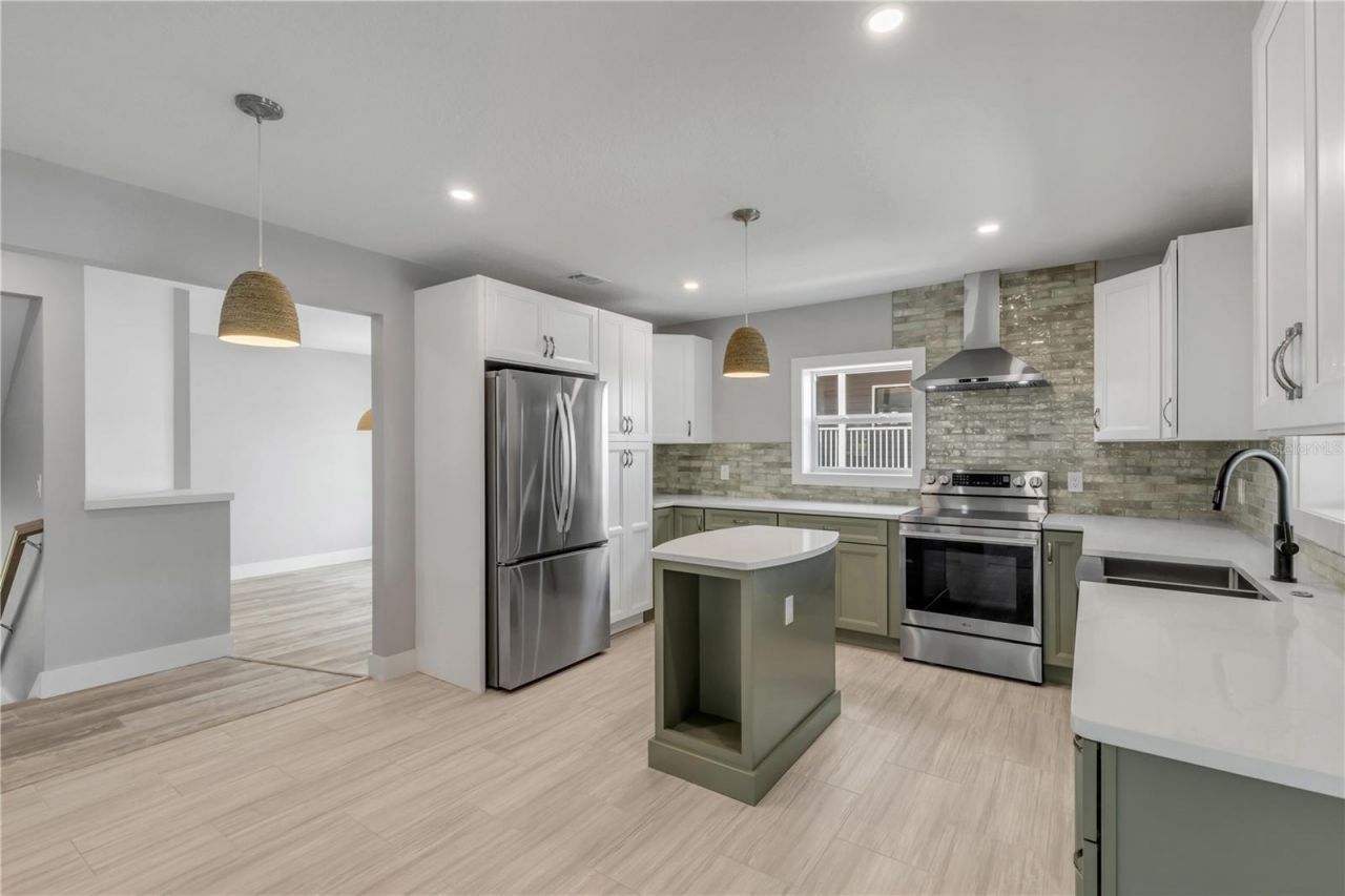 830 Eel Avenue, New Smyrna Beach, FL 32169 Photo