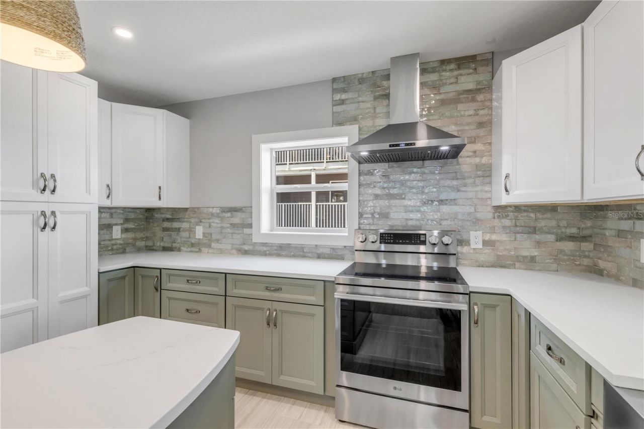 830 Eel Avenue, New Smyrna Beach, FL 32169 Photo