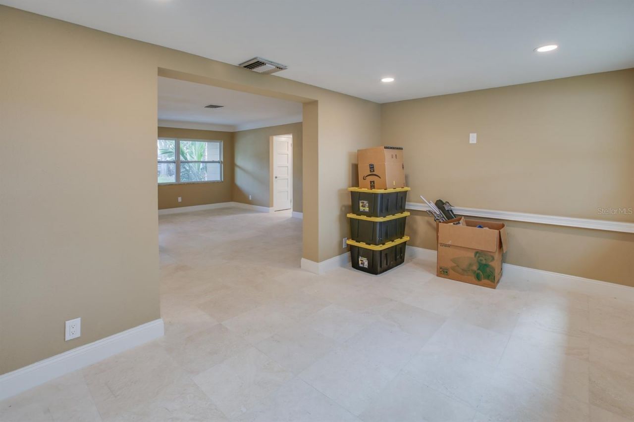 9046 3rd Street N, Saint Petersburg, FL 33702 Photo