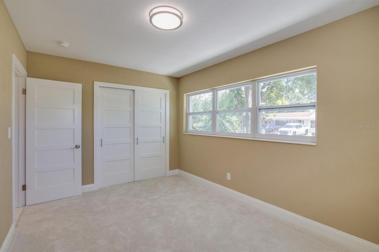 9046 3rd Street N, Saint Petersburg, FL 33702 Photo