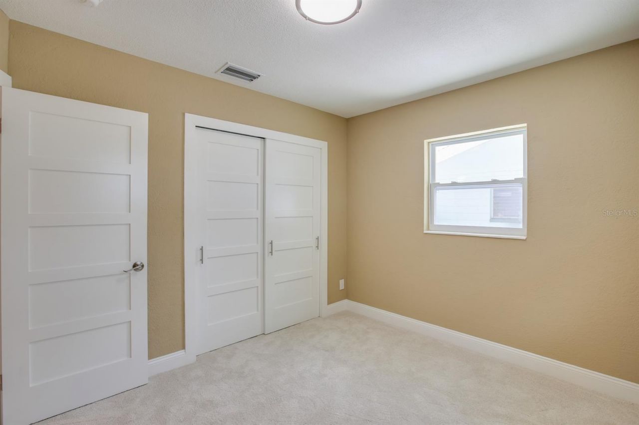 9046 3rd Street N, Saint Petersburg, FL 33702 Photo