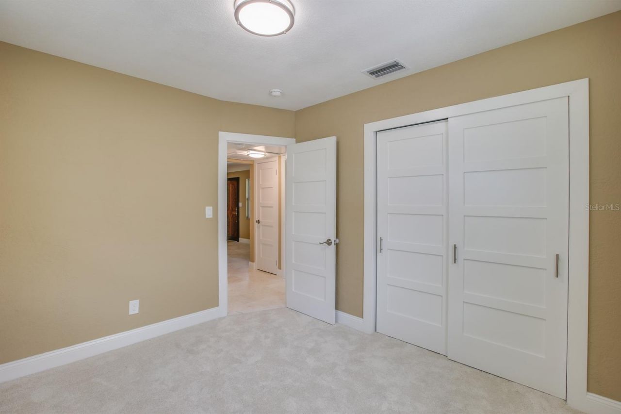 9046 3rd Street N, Saint Petersburg, FL 33702 Photo